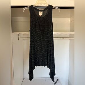 Knox Rose Black Sleeveless Tank with Lace Detail